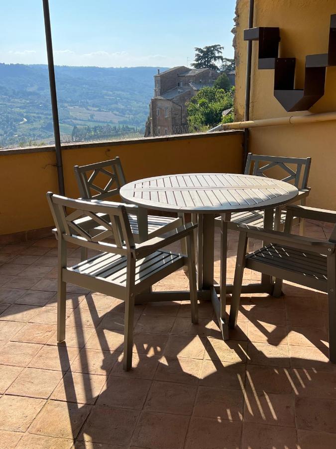 Appartamento Con Terrazzo Orvieto Exterior foto